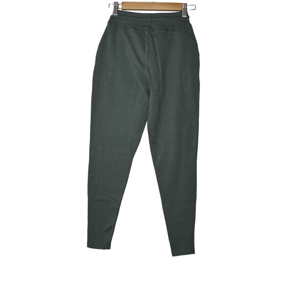 Alphalete Women's Relaxed Joggers Small Sweatpants Athletic Pants Concrete NWT - Picture 2 of 4